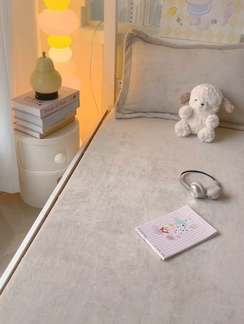 91家纺网 家纺一手货源 找家纺 多乐家纺 2025新款高克重牛奶绒学生床床笠 绒-奶白