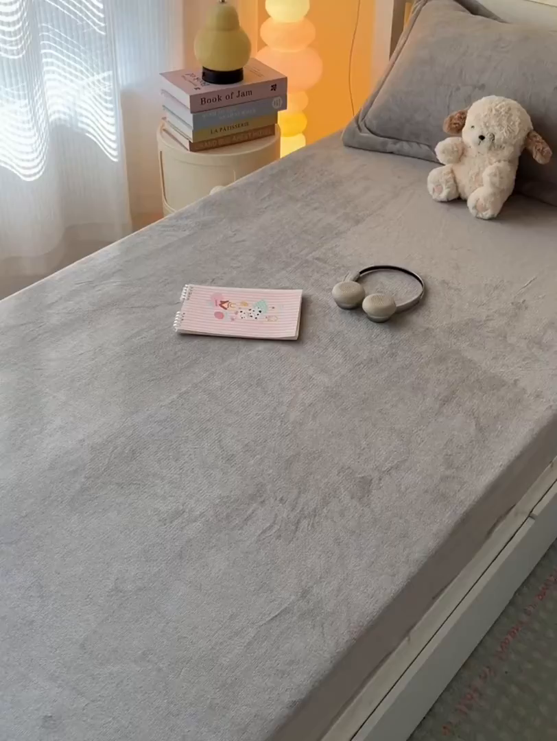 91家纺网 家纺一手货源 找家纺 多乐家纺 2025新款高克重牛奶绒学生床床笠 绒-绅士灰