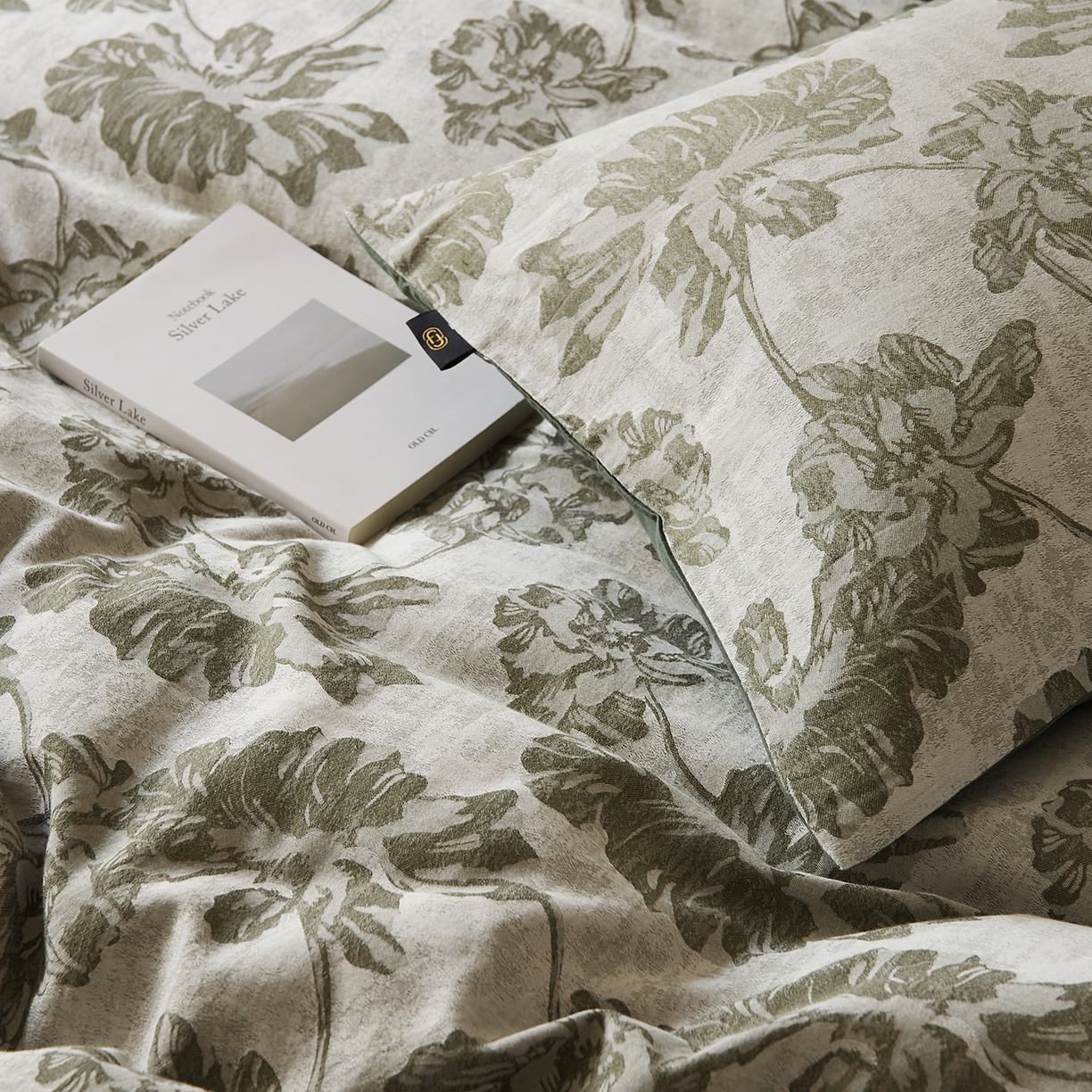 91家纺网 家纺一手货源 找家纺 （总）禾时 2025新款全棉色织提花四件套-等风来