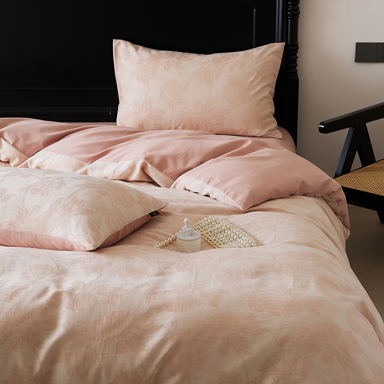 91家纺网 家纺一手货源 找家纺 禾时 2025新款全棉色织提花四件套-等风来 等风来-雾粉