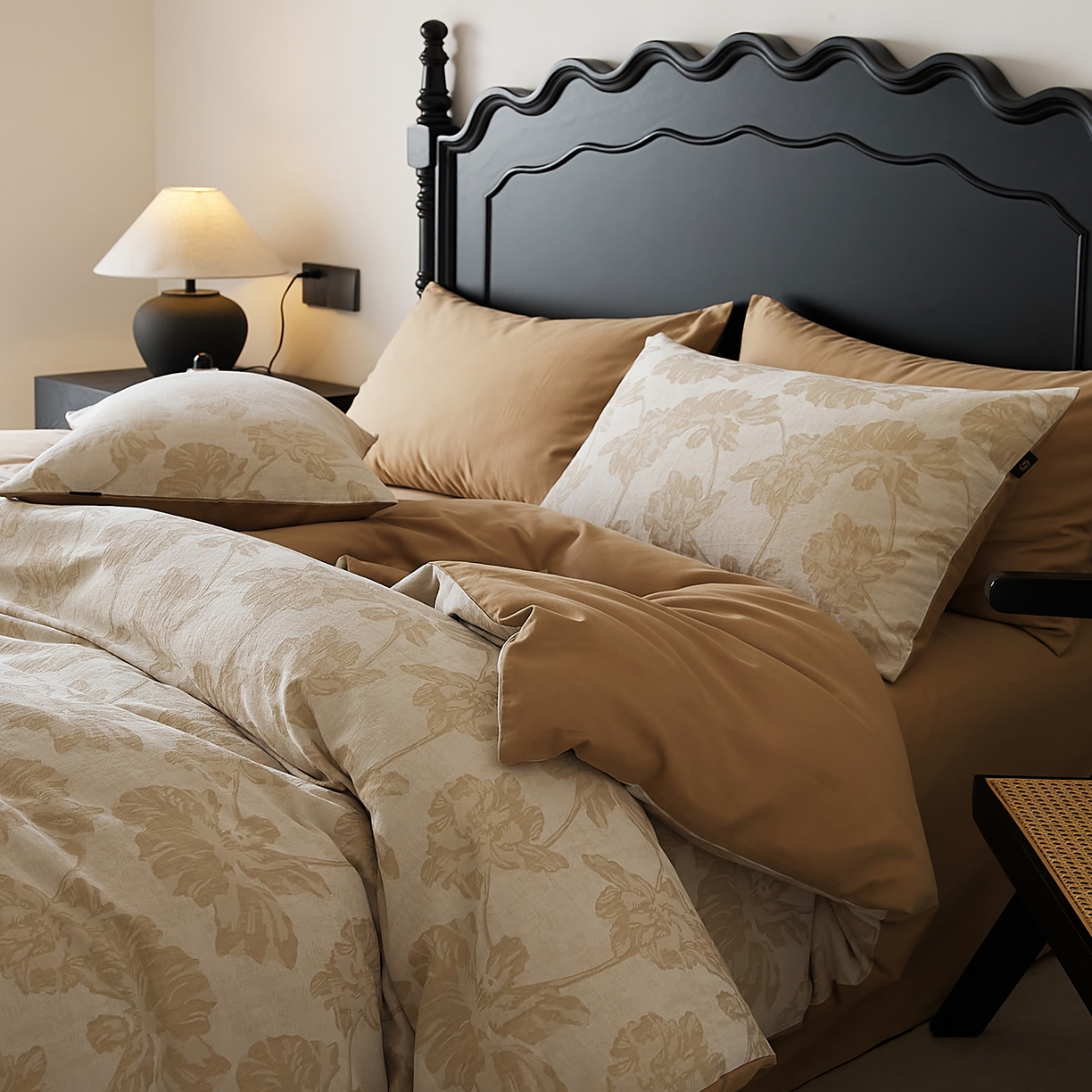 91家纺网 家纺一手货源 找家纺 禾时 2025新款全棉色织提花四件套-等风来 等风来-浅驼