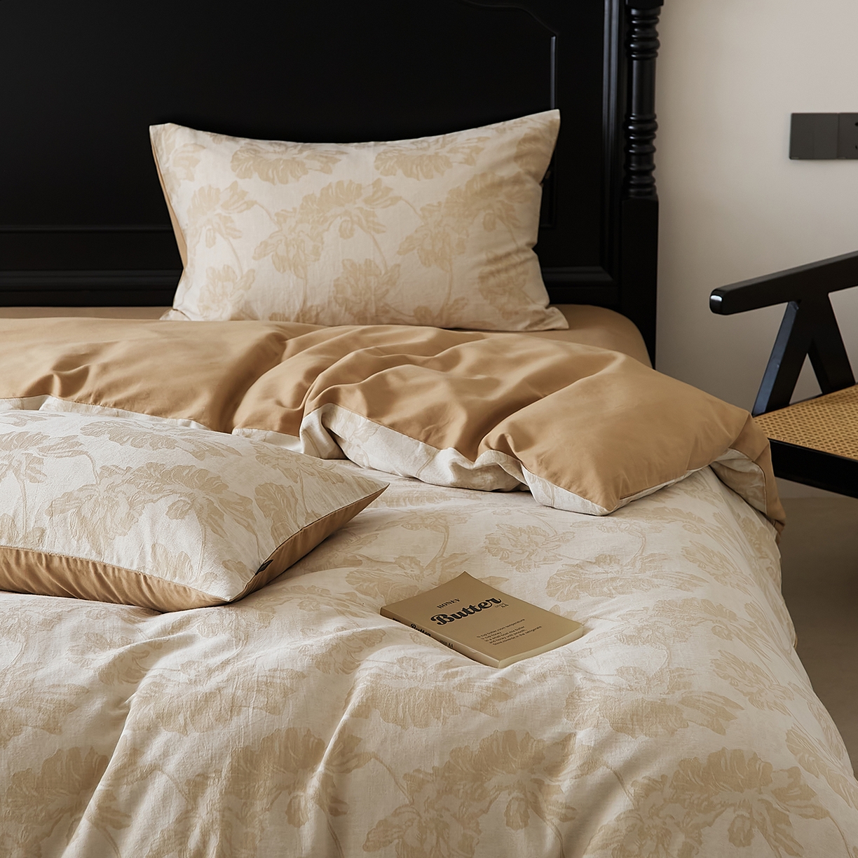 91家纺网 家纺一手货源 找家纺 禾时 2025新款全棉色织提花四件套-等风来 等风来-浅驼