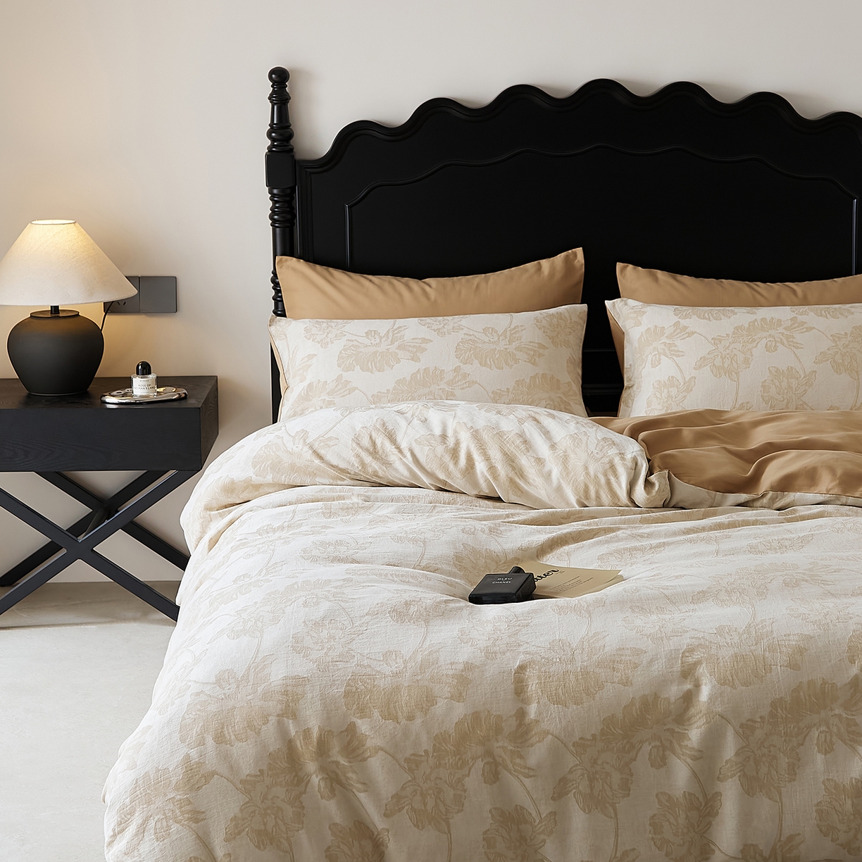 91家纺网 家纺一手货源 找家纺 禾时 2025新款全棉色织提花四件套-等风来 等风来-浅驼