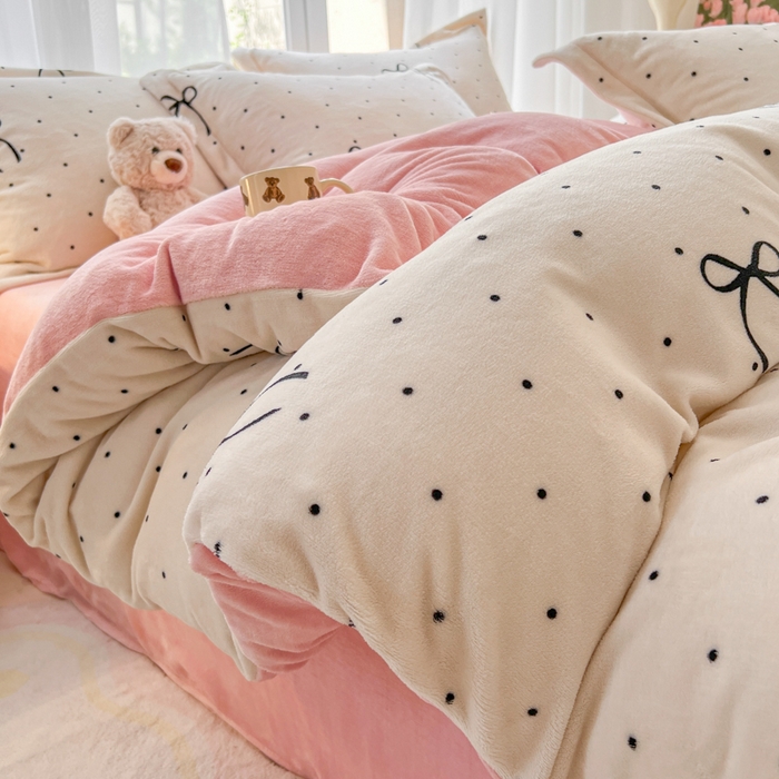 91家纺网 家纺一手货源 找家纺 （总）妖妖家纺 2025新款高克重200克牛奶绒印花四件套