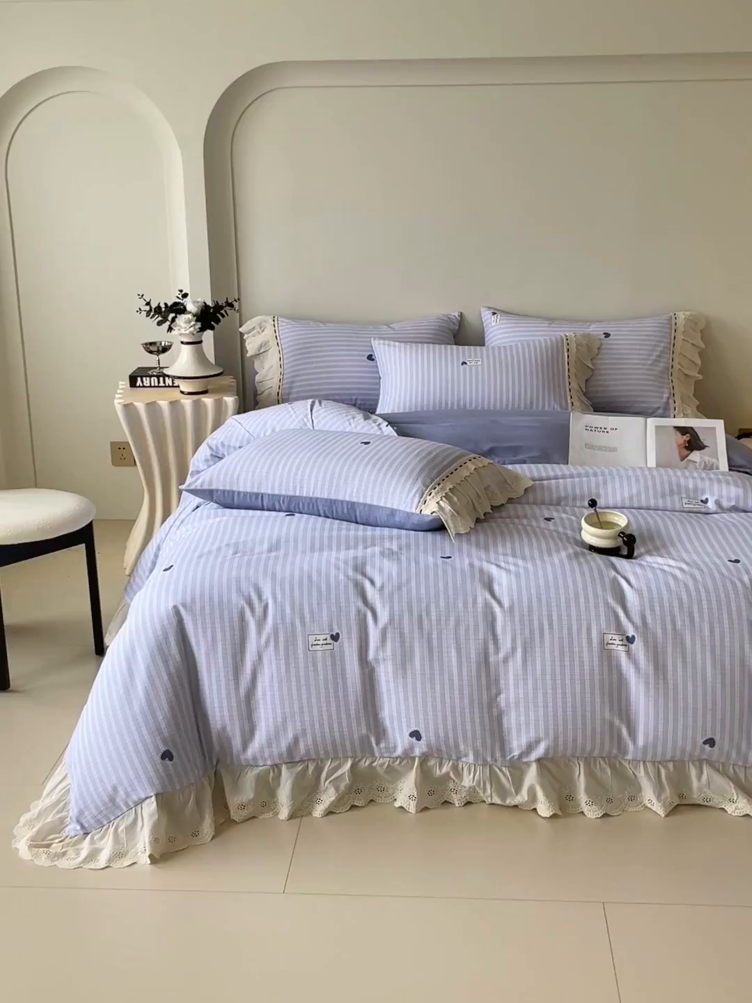 91家纺网 家纺一手货源 找家纺 梧桐树 2025新款全棉印花四件套系列-花边款 H08露斯-蓝