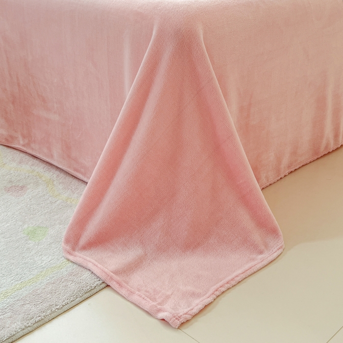 91家纺网 家纺一手货源 找家纺 妖妖家纺 2025新款高克重200克牛奶绒印花四件套 狐吻甜果