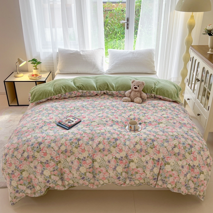 91家纺网 家纺一手货源 找家纺 妖妖家纺 2025新款高克重200克牛奶绒印花四件套 蔷薇漫舞