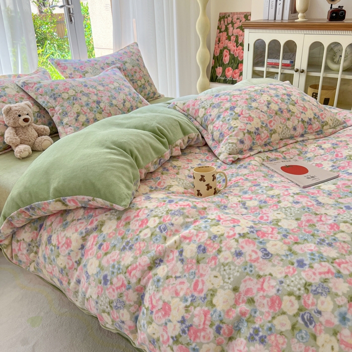 91家纺网 家纺一手货源 找家纺 妖妖家纺 2025新款高克重200克牛奶绒印花四件套 蔷薇漫舞