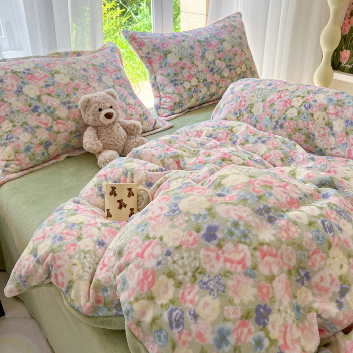 91家纺网 家纺一手货源 找家纺 妖妖家纺 2025新款高克重200克牛奶绒印花四件套 蔷薇漫舞