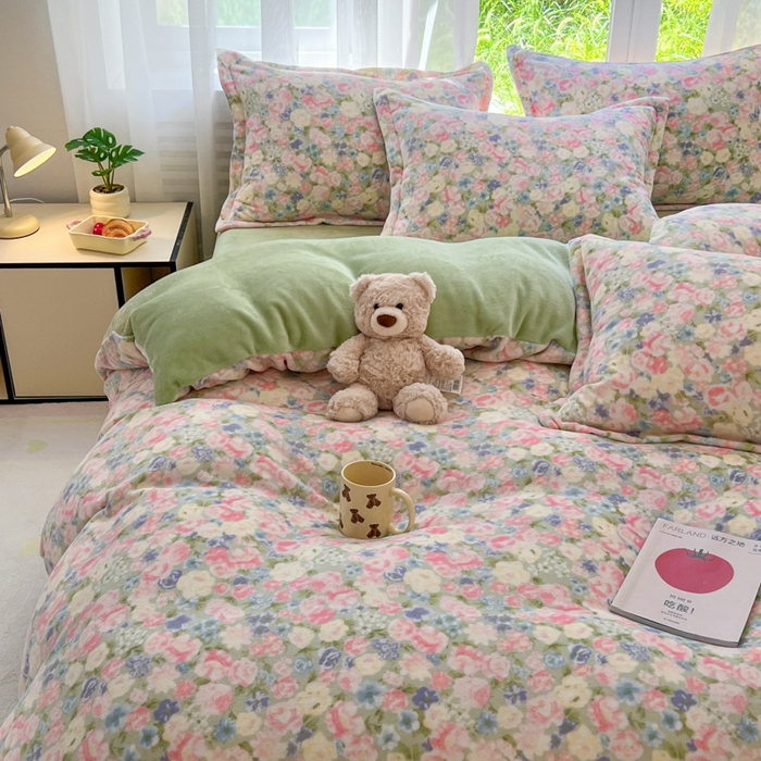 91家纺网 家纺一手货源 找家纺 妖妖家纺 2025新款高克重200克牛奶绒印花四件套 蔷薇漫舞