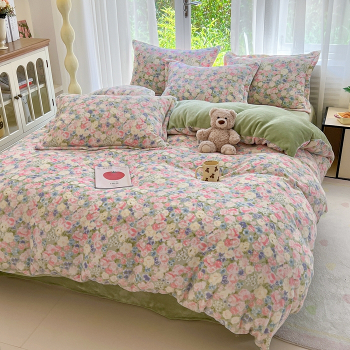 91家纺网 家纺一手货源 找家纺 妖妖家纺 2025新款高克重200克牛奶绒印花四件套 蔷薇漫舞