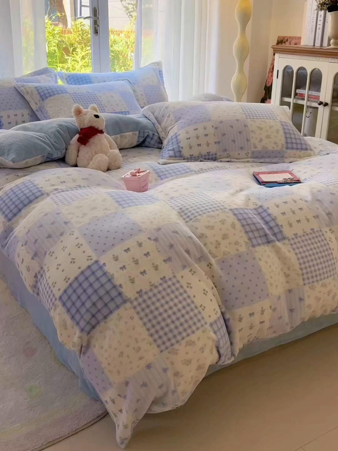 91家纺网 家纺一手货源 找家纺 妖妖家纺 2025新款高克重200克牛奶绒印花四件套 清新花田