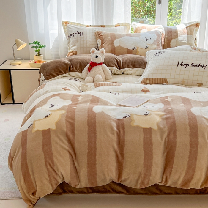 91家纺网 家纺一手货源 找家纺 妖妖家纺 2025新款高克重200克牛奶绒印花四件套 汪星软绒窝