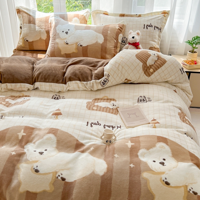 91家纺网 家纺一手货源 找家纺 妖妖家纺 2025新款高克重200克牛奶绒印花四件套 汪星软绒窝