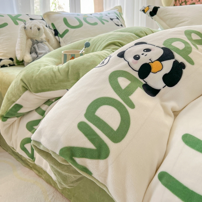 91家纺网 家纺一手货源 找家纺 妖妖家纺 2025新款高克重200克牛奶绒印花四件套 幸运国宝