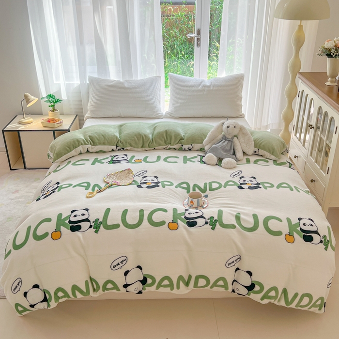 91家纺网 家纺一手货源 找家纺 妖妖家纺 2025新款高克重200克牛奶绒印花四件套 幸运国宝