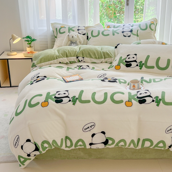 91家纺网 家纺一手货源 找家纺 妖妖家纺 2025新款高克重200克牛奶绒印花四件套 幸运国宝