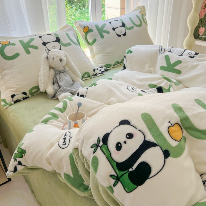 91家纺网 家纺一手货源 找家纺 妖妖家纺 2025新款高克重200克牛奶绒印花四件套 幸运国宝