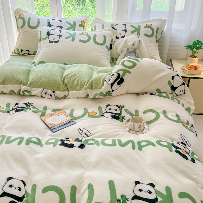 91家纺网 家纺一手货源 找家纺 妖妖家纺 2025新款高克重200克牛奶绒印花四件套 幸运国宝