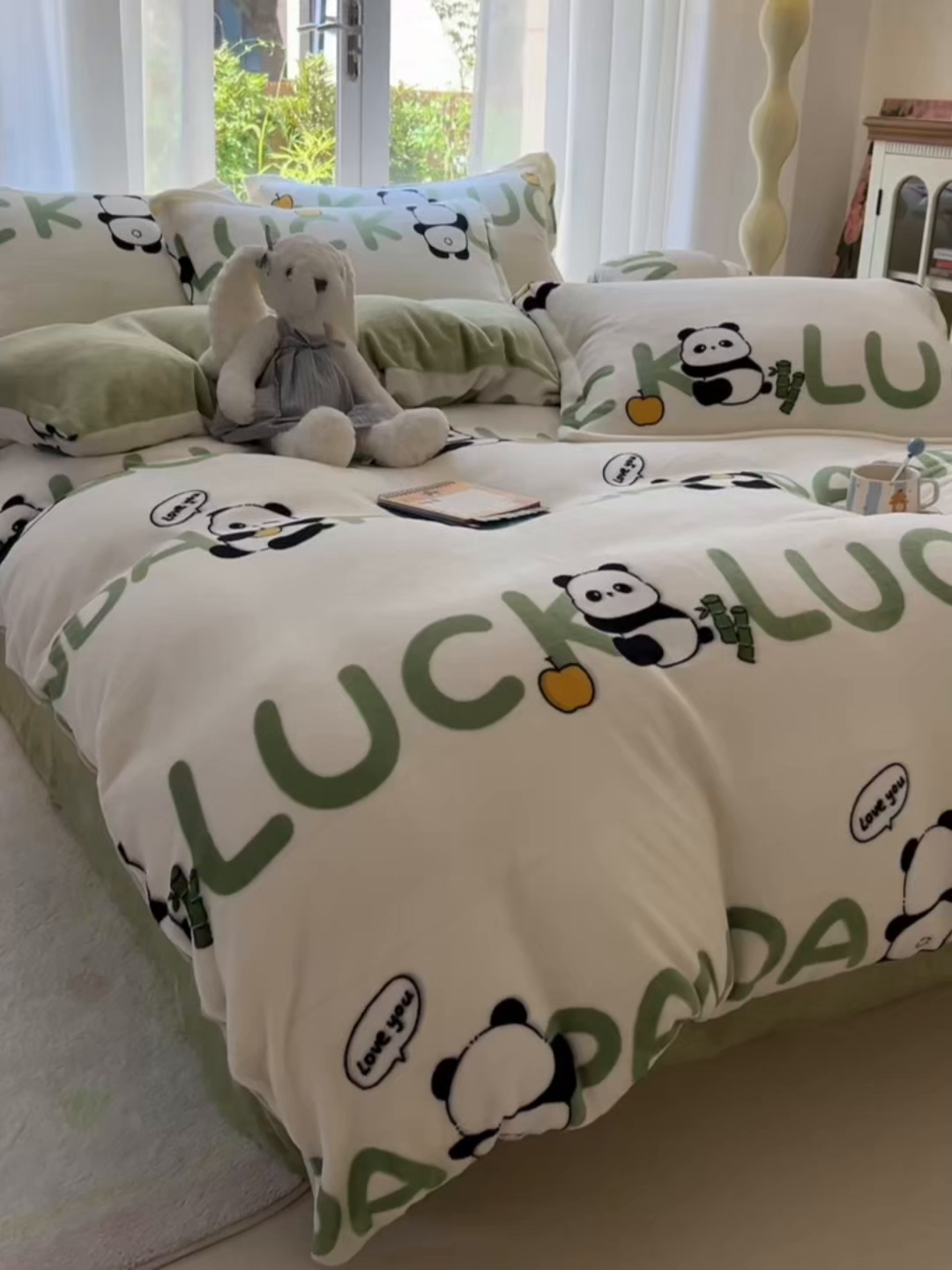 91家纺网 家纺一手货源 找家纺 妖妖家纺 2025新款高克重200克牛奶绒印花四件套 幸运国宝