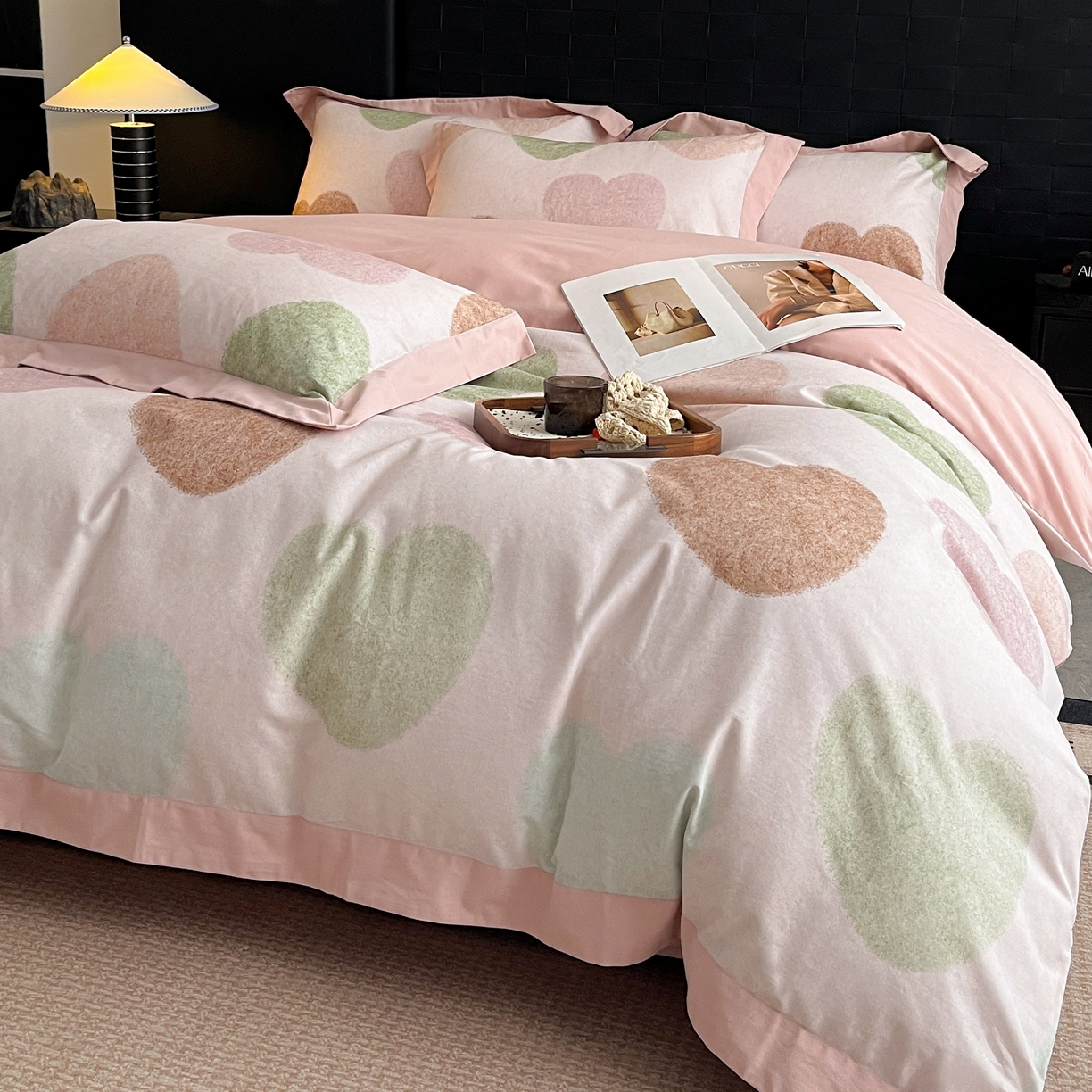 91家纺网 家纺一手货源 找家纺 慕晨 2025新款全棉纯棉磨毛轻奢数码印花直播热款四件套 爱你