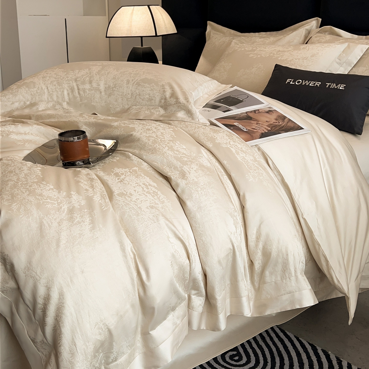 91家纺网 家纺一手货源 找家纺 花时间 2025新款A类长绒棉全棉纯棉宽边提花四件套-赫本 赫本-香槟