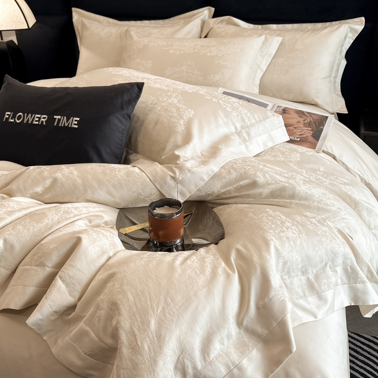 91家纺网 家纺一手货源 找家纺 花时间 2025新款A类长绒棉全棉纯棉宽边提花四件套-赫本 赫本-香槟