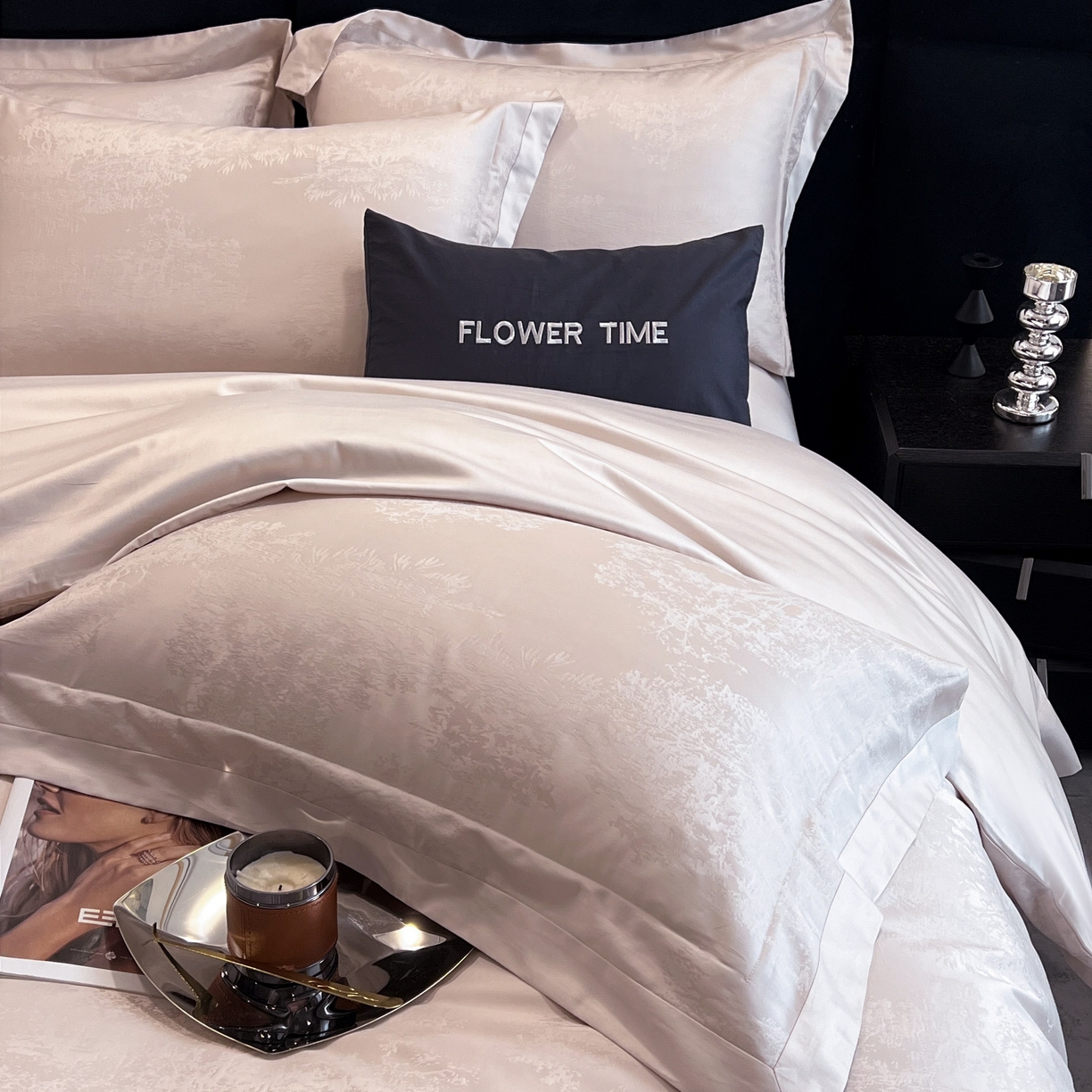 91家纺网 家纺一手货源 找家纺 花时间 2025新款A类长绒棉全棉纯棉宽边提花四件套-赫本 赫本-浅紫