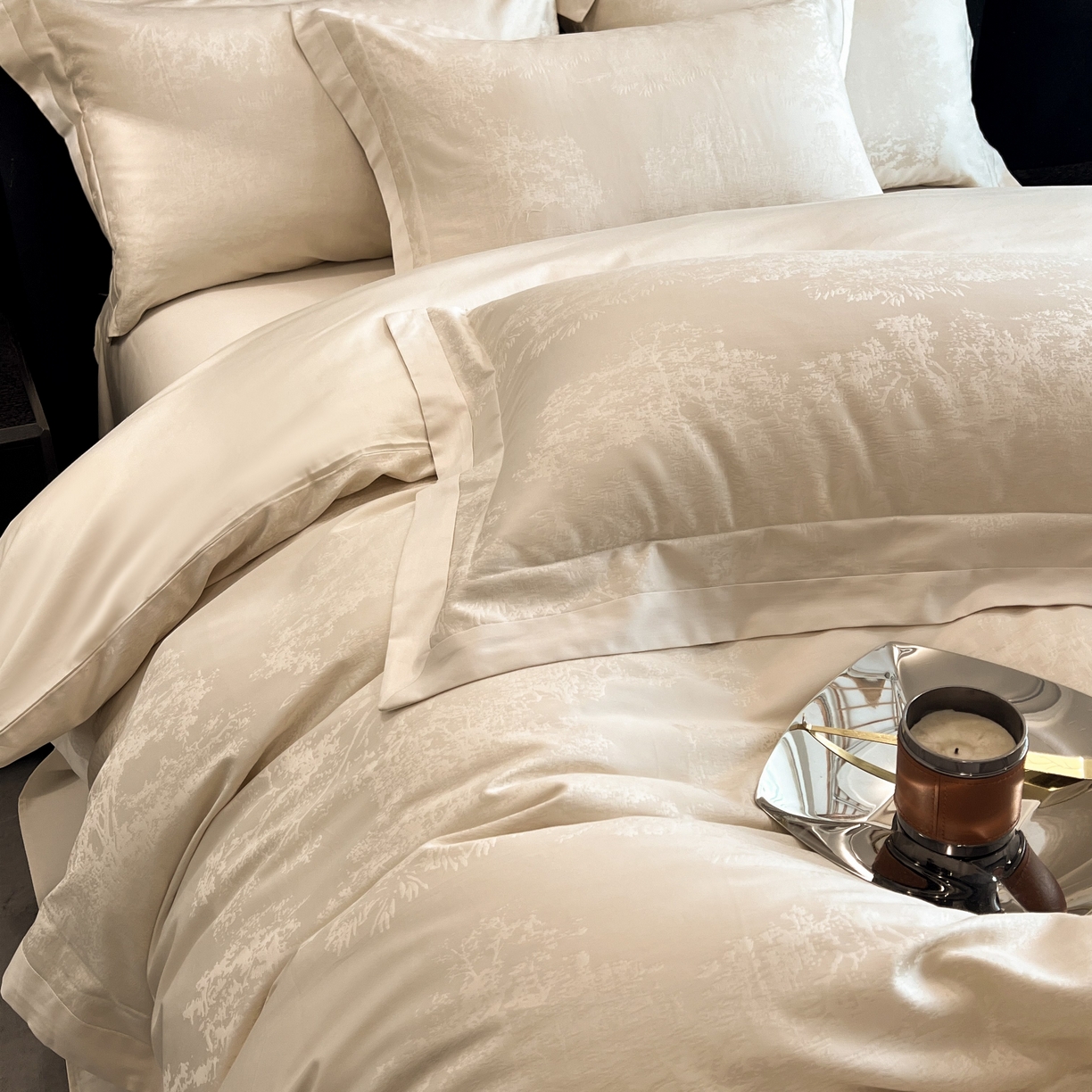 91家纺网 家纺一手货源 找家纺 花时间 2025新款A类长绒棉全棉纯棉宽边提花四件套-赫本 赫本-香槟
