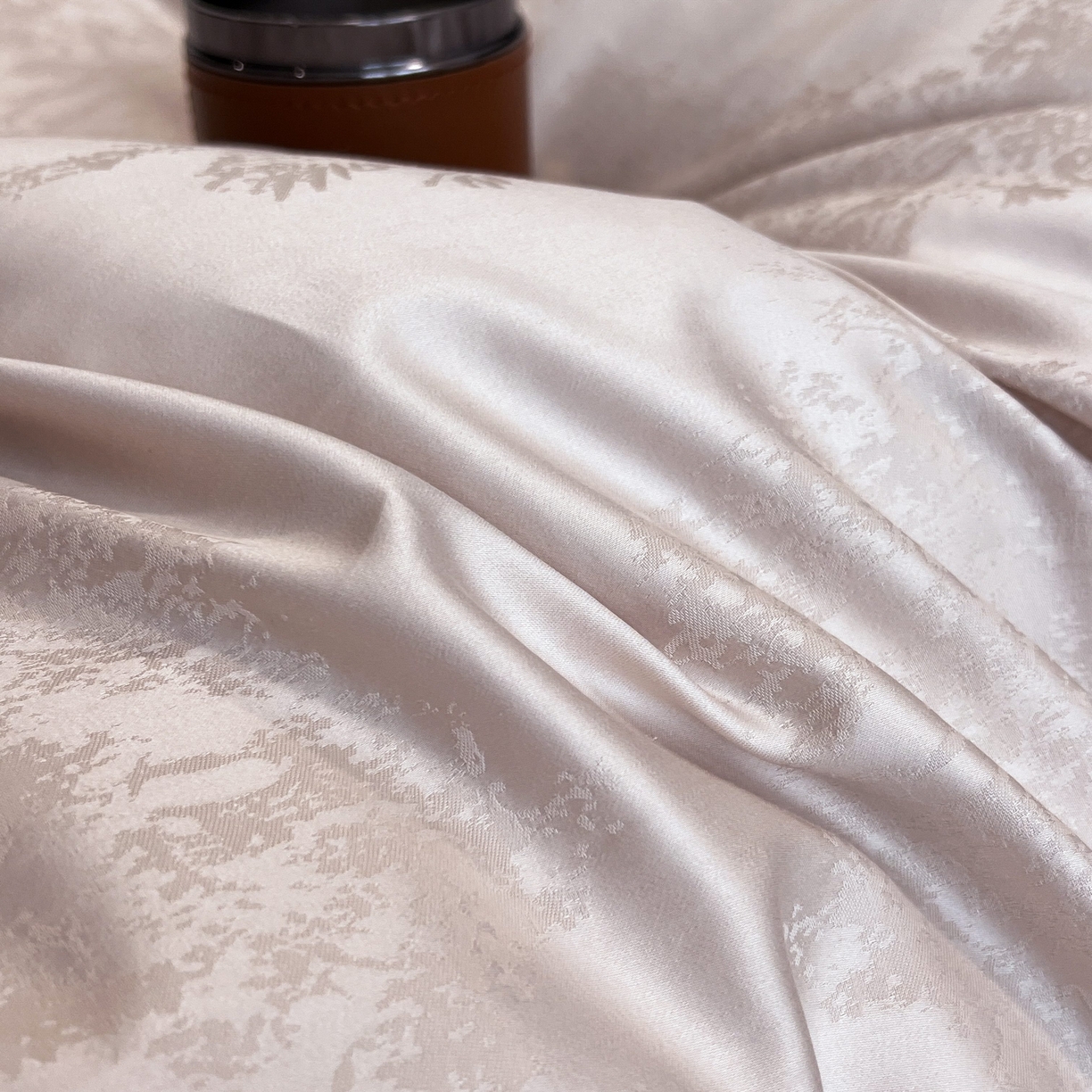 91家纺网 家纺一手货源 找家纺 花时间 2025新款A类长绒棉全棉纯棉宽边提花四件套-赫本 赫本-浅紫