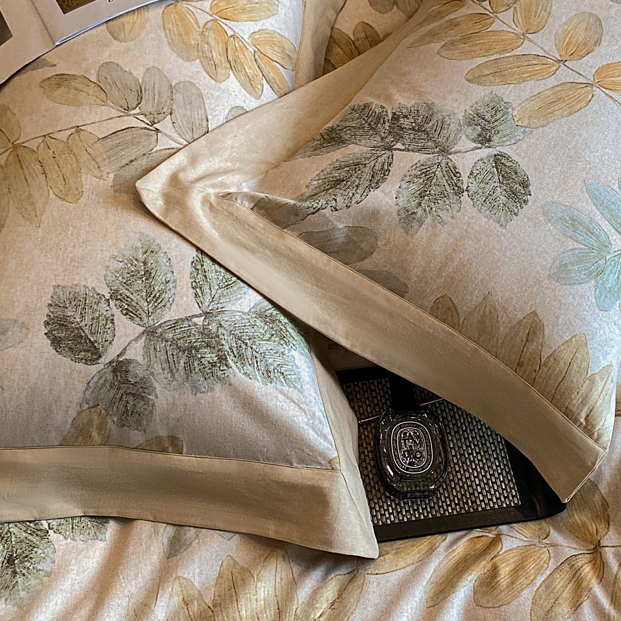 91家纺网 家纺一手货源 找家纺 慕晨 2025新款全棉纯棉磨毛轻奢数码印花直播热款四件套 春派