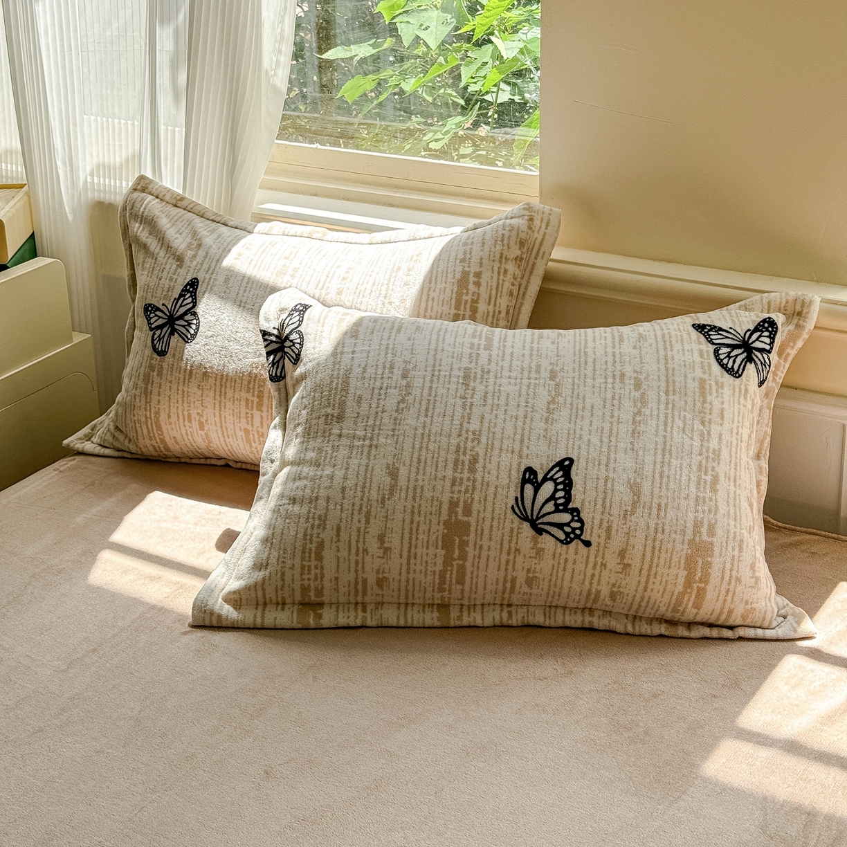 91家纺网 家纺一手货源 找家纺 绒裕家纺 2025秋冬新款230克8.5斤金貂绒牛奶绒四件套床单被套直播热款四件套法式蝴蝶