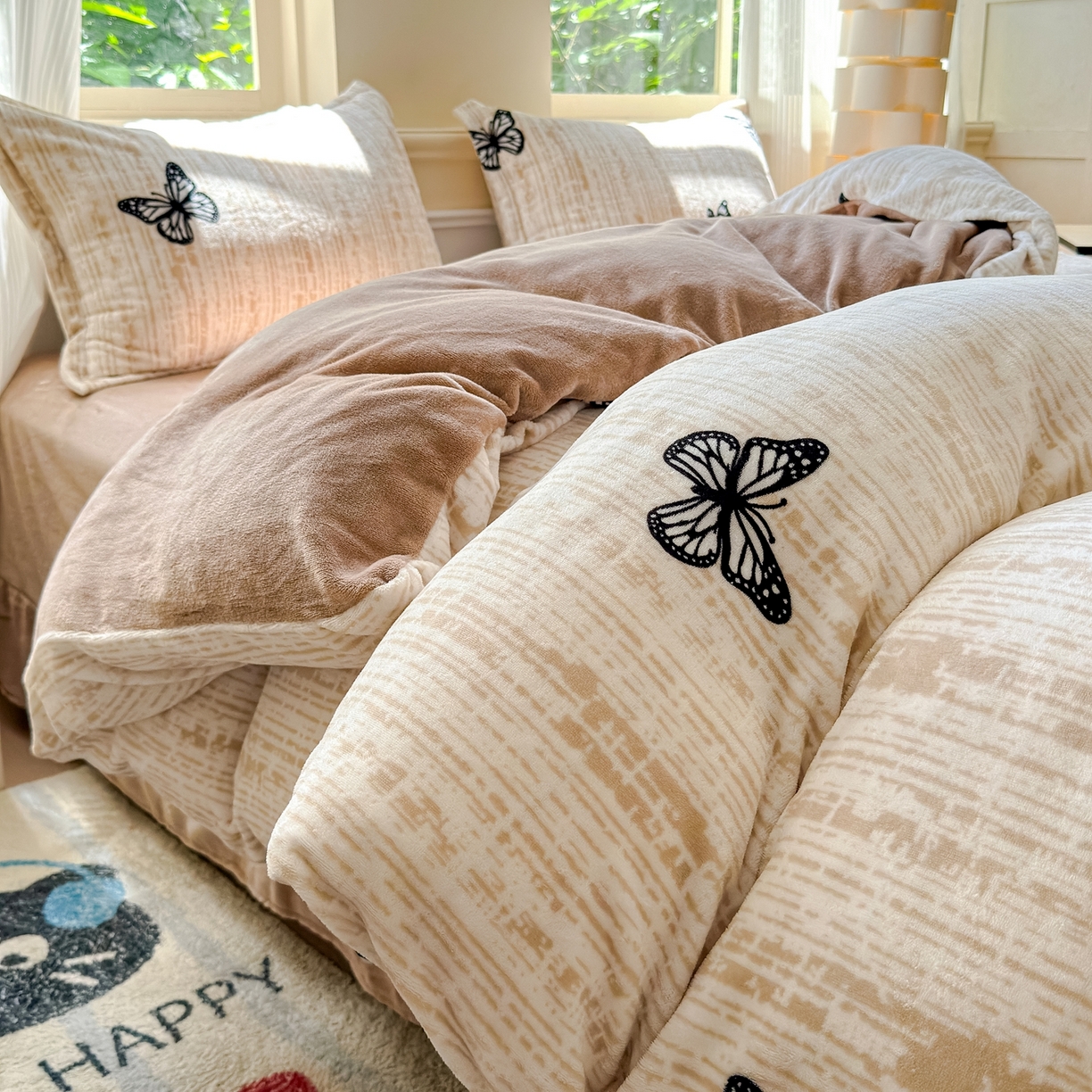 91家纺网 家纺一手货源 找家纺 绒裕家纺 2025秋冬新款230克8.5斤金貂绒牛奶绒四件套床单被套直播热款四件套法式蝴蝶