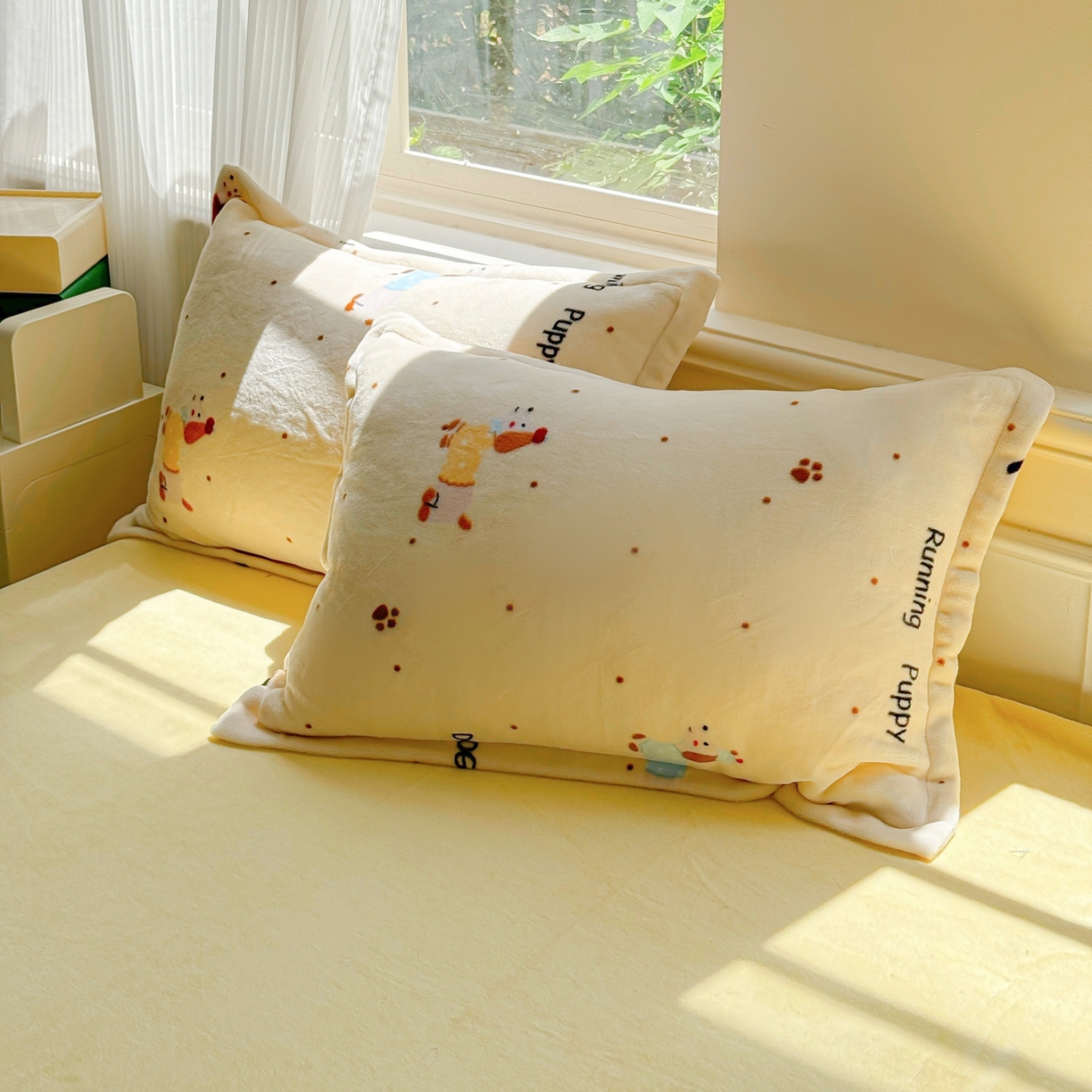 91家纺网 家纺一手货源 找家纺 绒裕家纺 2025秋冬新款230克8.5斤金貂绒牛奶绒四件套床单被套直播热款四件套 腊肠小狗