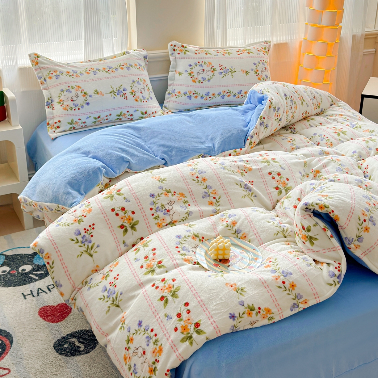 91家纺网 家纺一手货源 找家纺 绒裕家纺 2025秋冬新款230克8.5斤金貂绒牛奶绒四件套床单被套直播热款四件套 铃兰花语