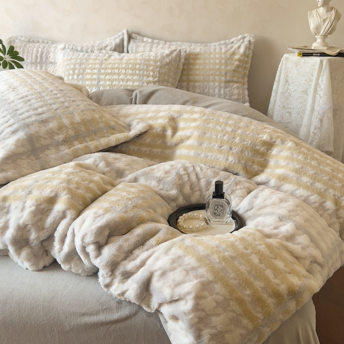 91家纺网 家纺一手货源 找家纺 昊川家纺 2025新款3D立体兔毛雕花四件套 千鸟格-灰