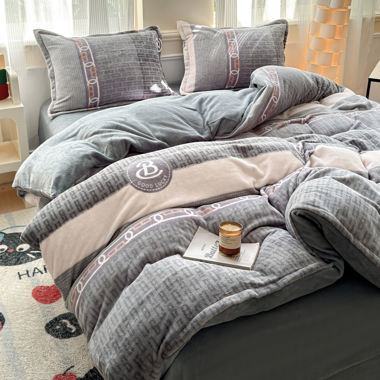 91家纺网 家纺一手货源 找家纺 绒裕家纺 2025秋冬新款230克8.5斤金貂绒牛奶绒四件套床单被套直播热款四件套 马吉拉