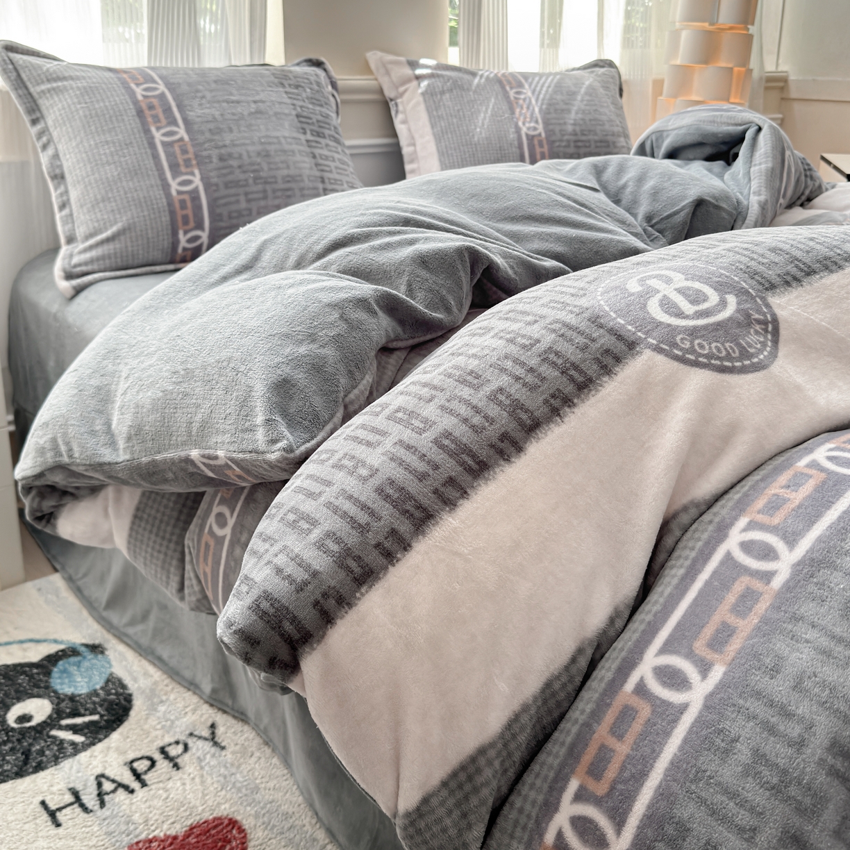 91家纺网 家纺一手货源 找家纺 绒裕家纺 2025秋冬新款230克8.5斤金貂绒牛奶绒四件套床单被套直播热款四件套 马吉拉