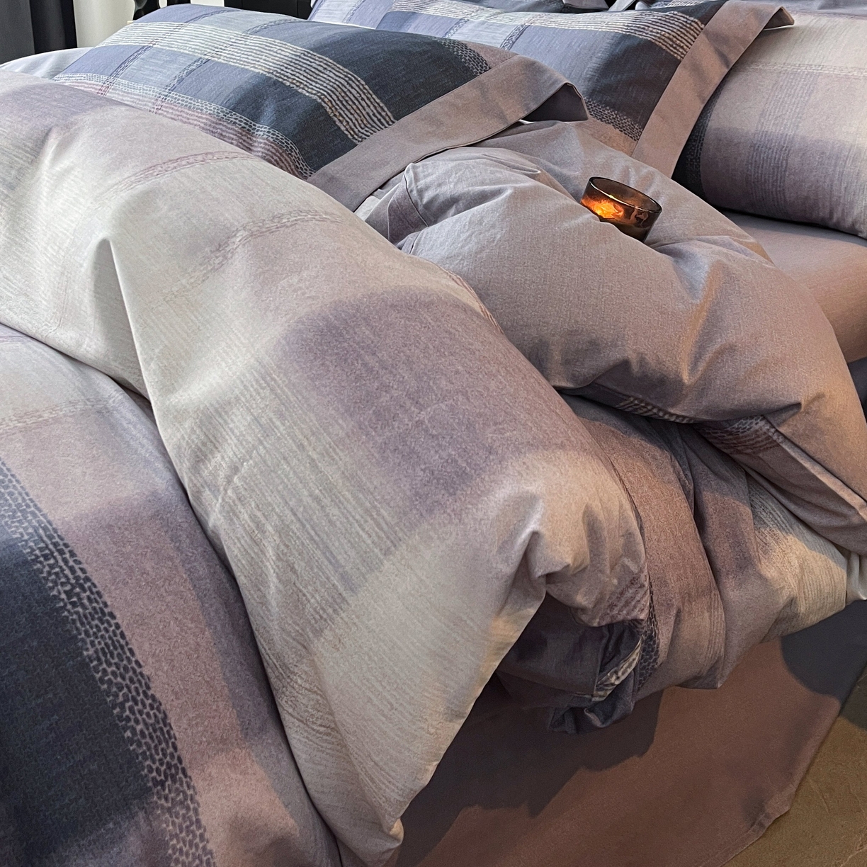 91家纺网 家纺一手货源 找家纺 慕晨 2025新款全棉纯棉磨毛轻奢数码印花直播热款四件套 轻织漫冬