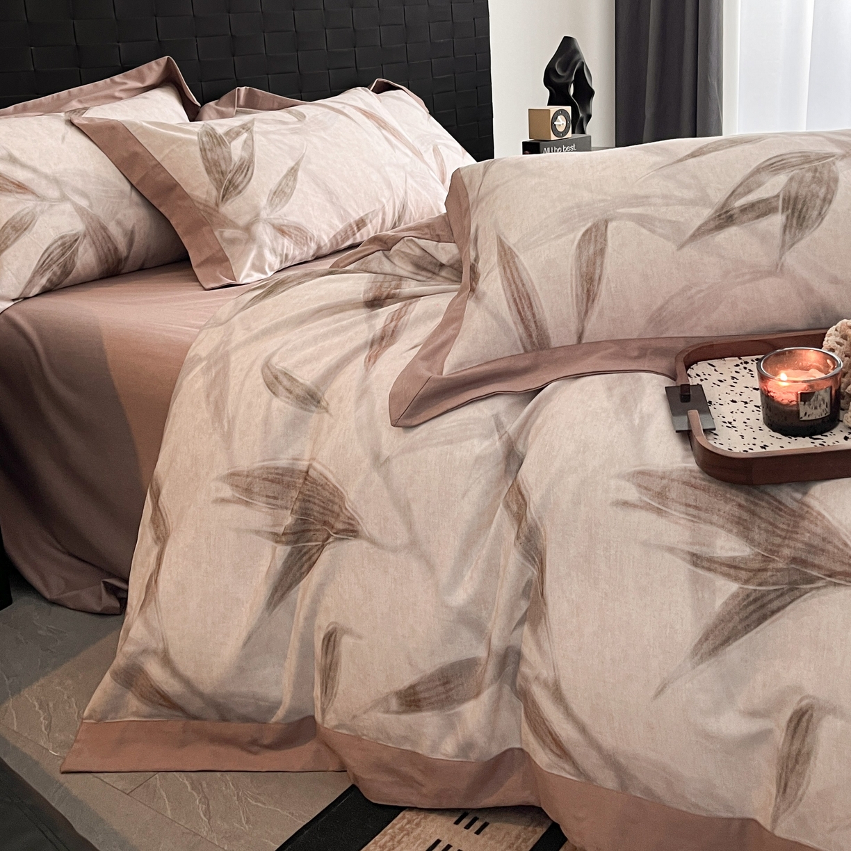 91家纺网 家纺一手货源 找家纺 慕晨 2025新款全棉纯棉磨毛轻奢数码印花直播热款四件套 清风徐来