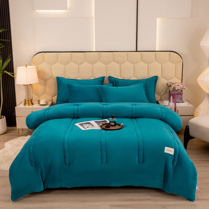 91家纺网 家纺一手货源 找家纺 暖芯家纺 2025新款加厚保暖牛奶绒冬被 宾利蓝