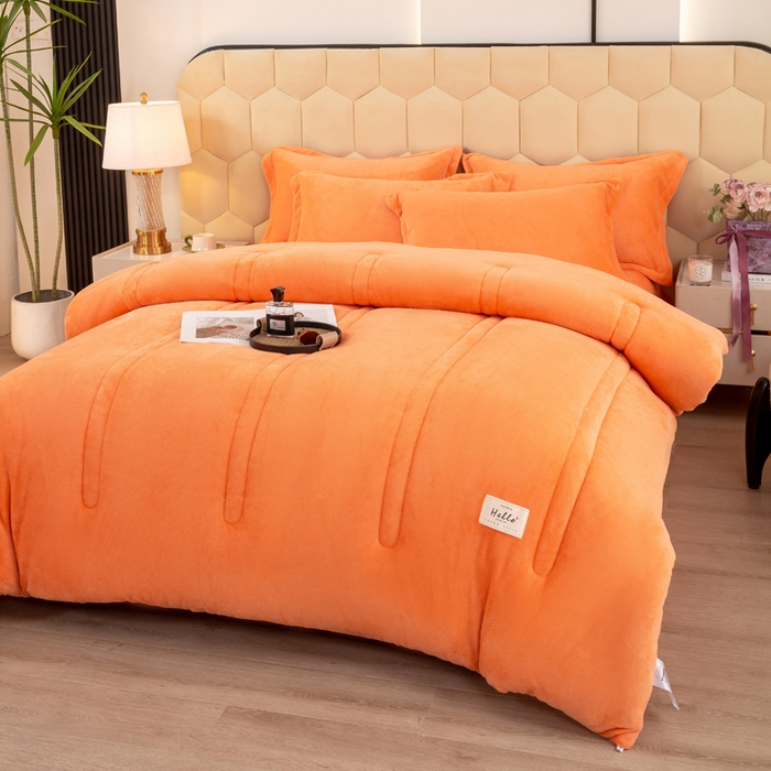 91家纺网 家纺一手货源 找家纺 暖芯家纺 2025新款加厚保暖牛奶绒冬被 橘色