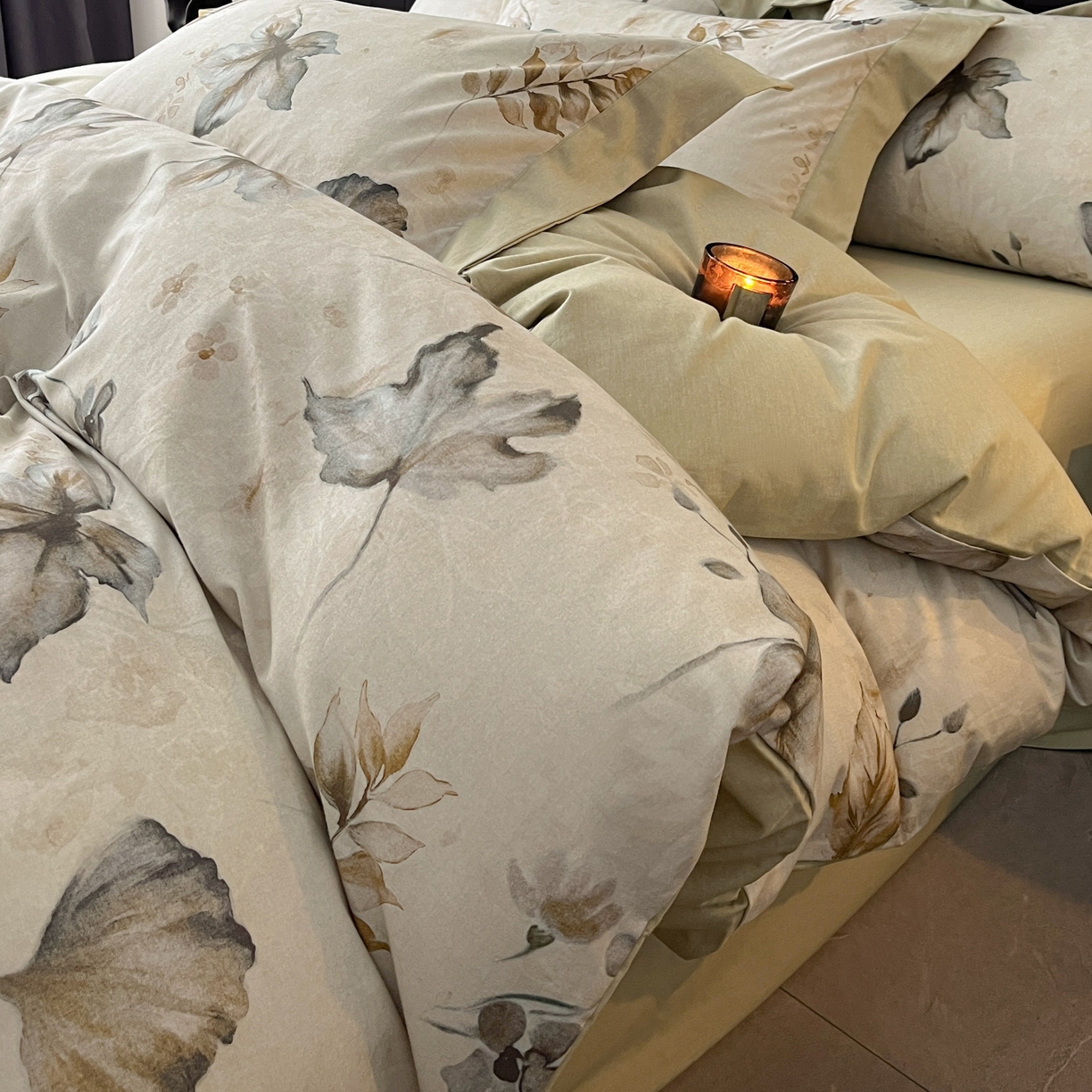 91家纺网 家纺一手货源 找家纺 慕晨 2025新款全棉纯棉磨毛轻奢数码印花直播热款四件套 衫叶