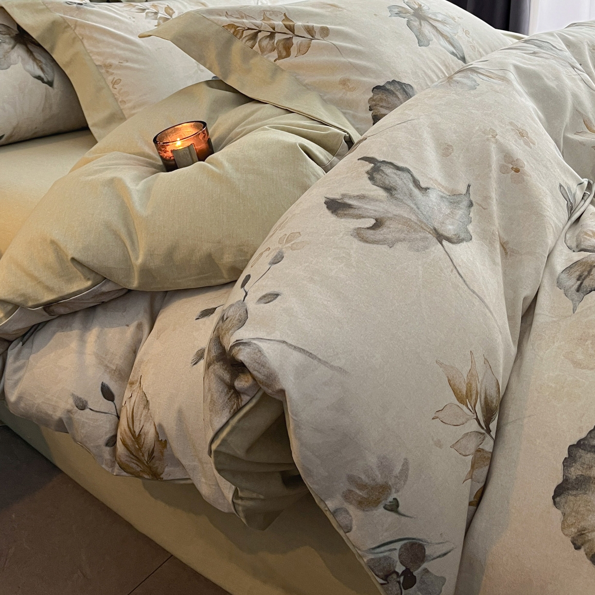 91家纺网 家纺一手货源 找家纺 慕晨 2025新款全棉纯棉磨毛轻奢数码印花直播热款四件套 衫叶