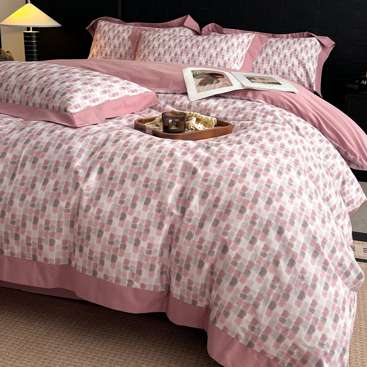 91家纺网 家纺一手货源 找家纺 慕晨 2025新款全棉纯棉磨毛轻奢数码印花直播热款四件套 随感