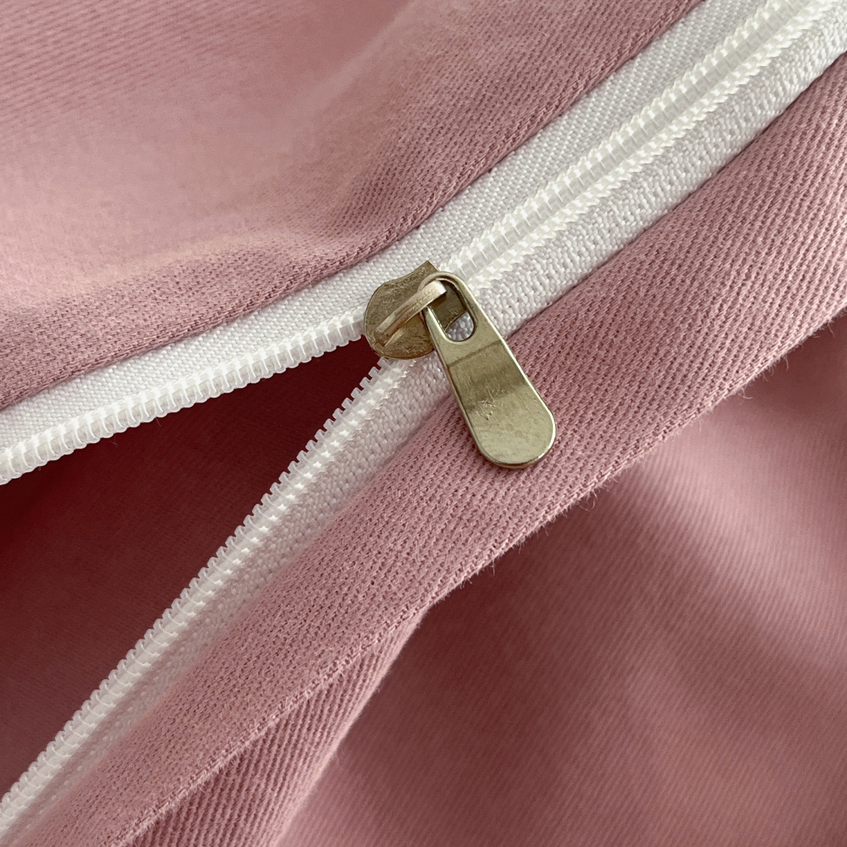 91家纺网 家纺一手货源 找家纺 慕晨 2025新款全棉纯棉磨毛轻奢数码印花直播热款四件套 随感