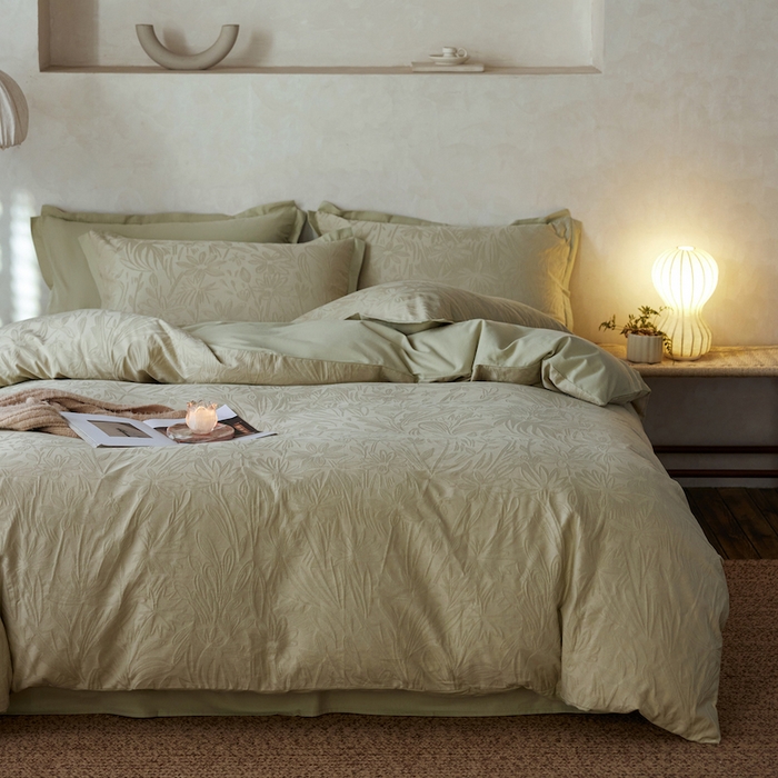 91家纺网 家纺一手货源 找家纺 安莱生活 2025新款A类高定款新疆长绒棉提花拼角磨毛四件套-科罗拉 科罗拉-青蔓