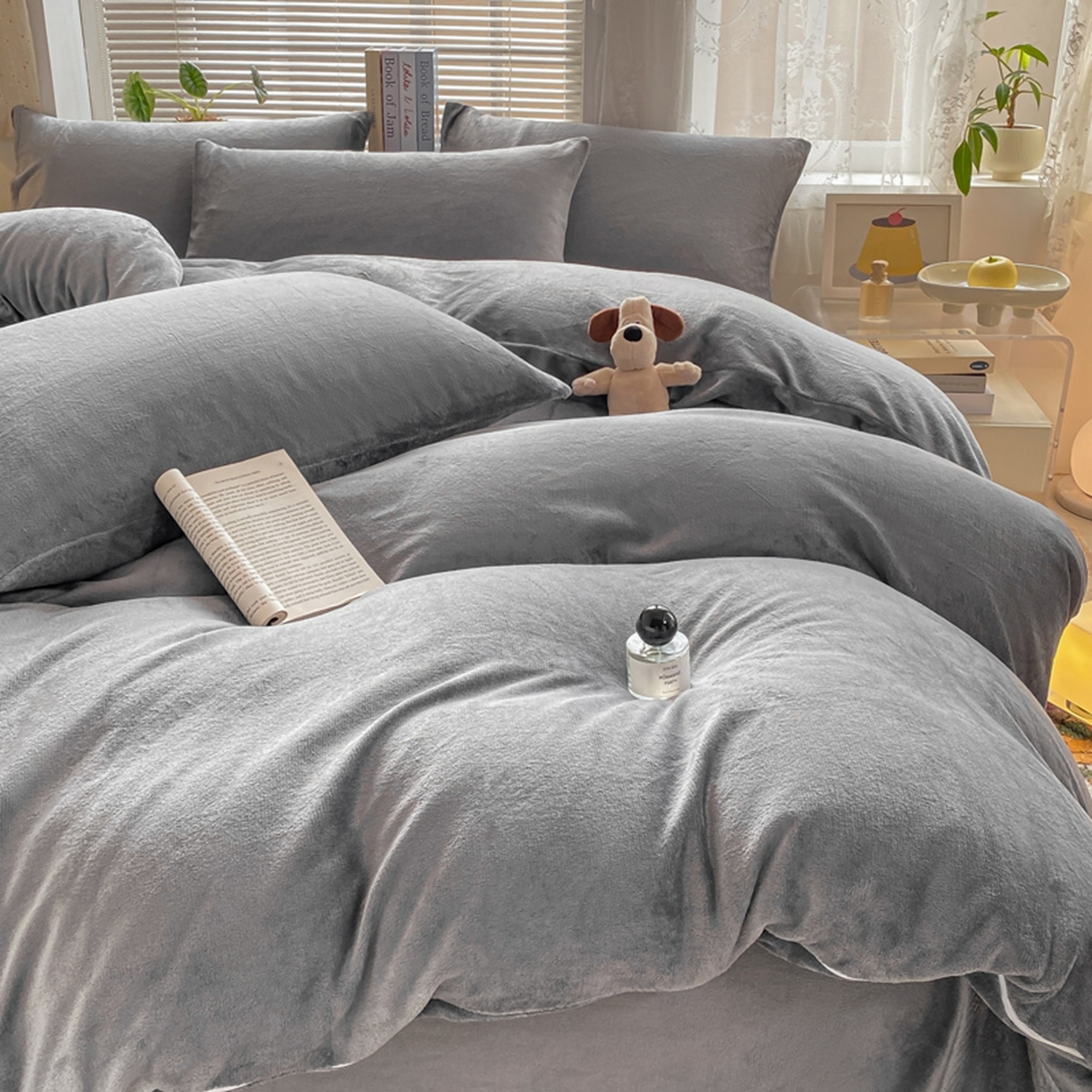 91家纺网 家纺一手货源 找家纺 绒裕家纺 2025秋冬新款230克8.5斤金貂绒牛奶绒四件套床单被套直播热款四件套 绅士灰