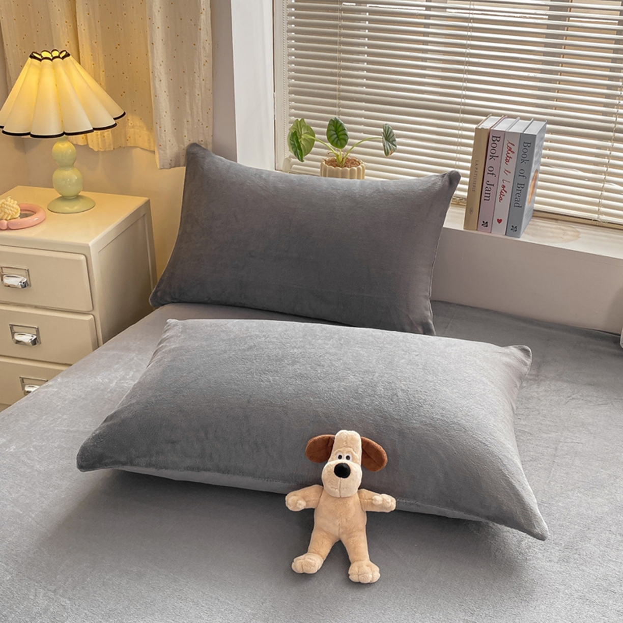 91家纺网 家纺一手货源 找家纺 绒裕家纺 2025秋冬新款230克8.5斤金貂绒牛奶绒四件套床单被套直播热款四件套 绅士灰