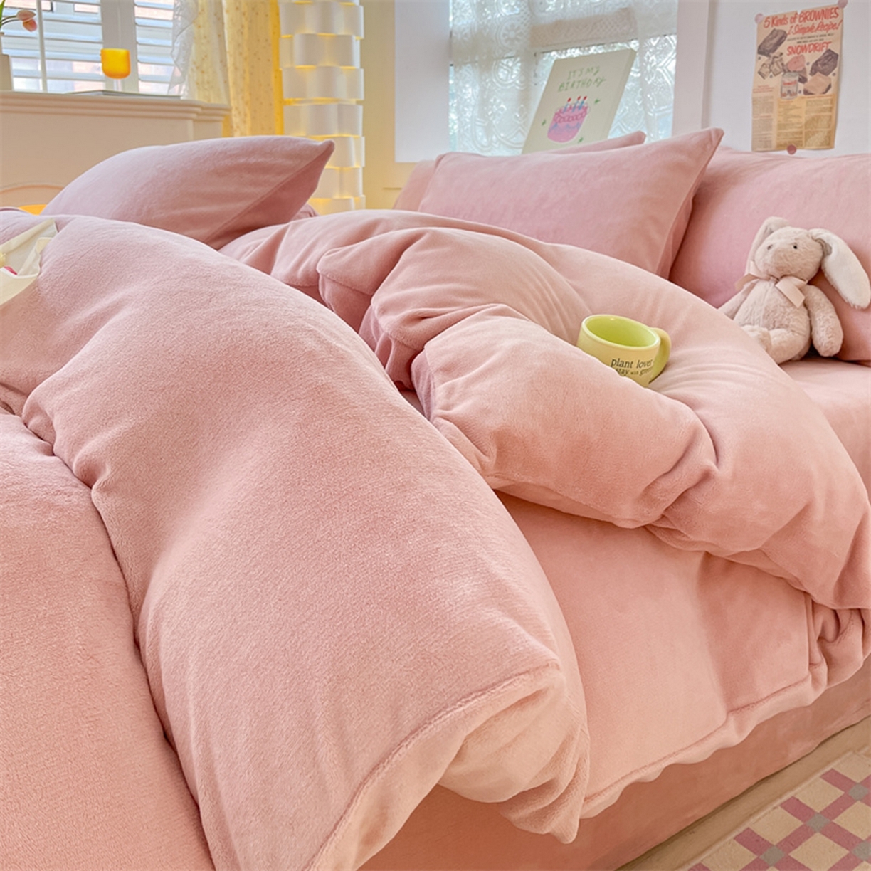 91家纺网 家纺一手货源 找家纺 绒裕家纺 2025秋冬新款230克8.5斤金貂绒牛奶绒四件套床单被套直播热款四件套 樱花粉